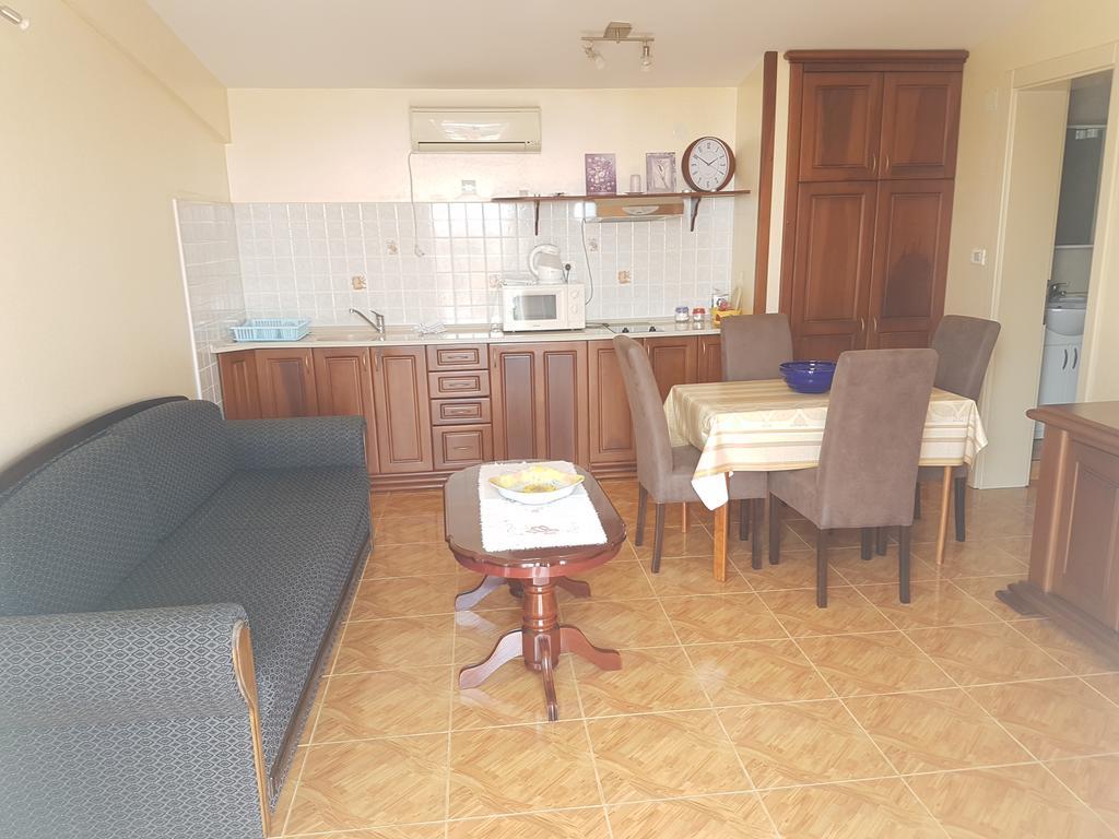 Apartment Nensy Bar